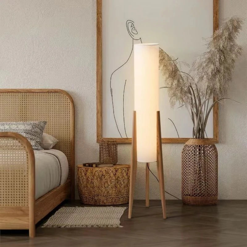 Wood Floor Lamp – Slim Fabric Shade Design