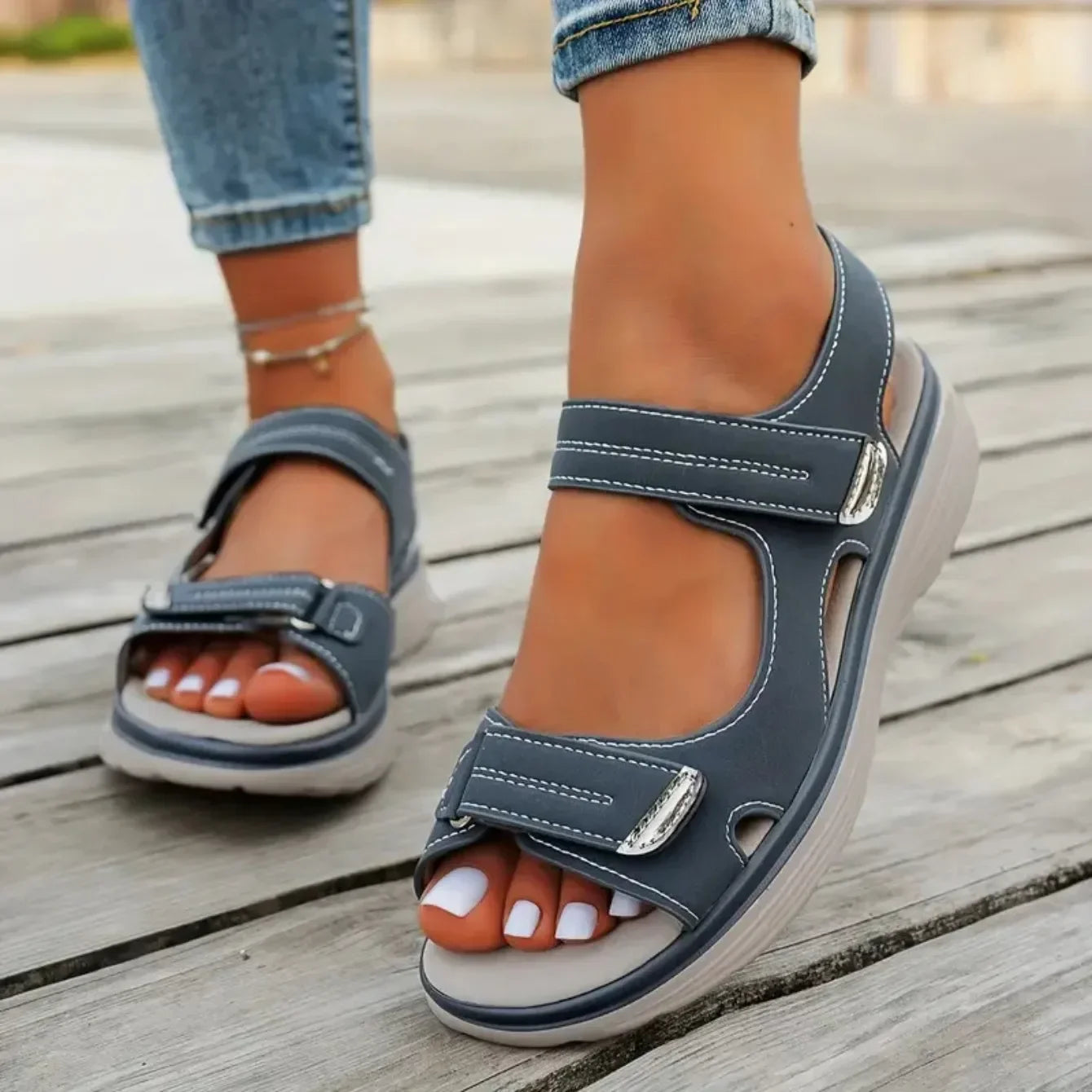 Women's Fashion Platform Sandals 2025 – Lightweight Travel Beach Slippers