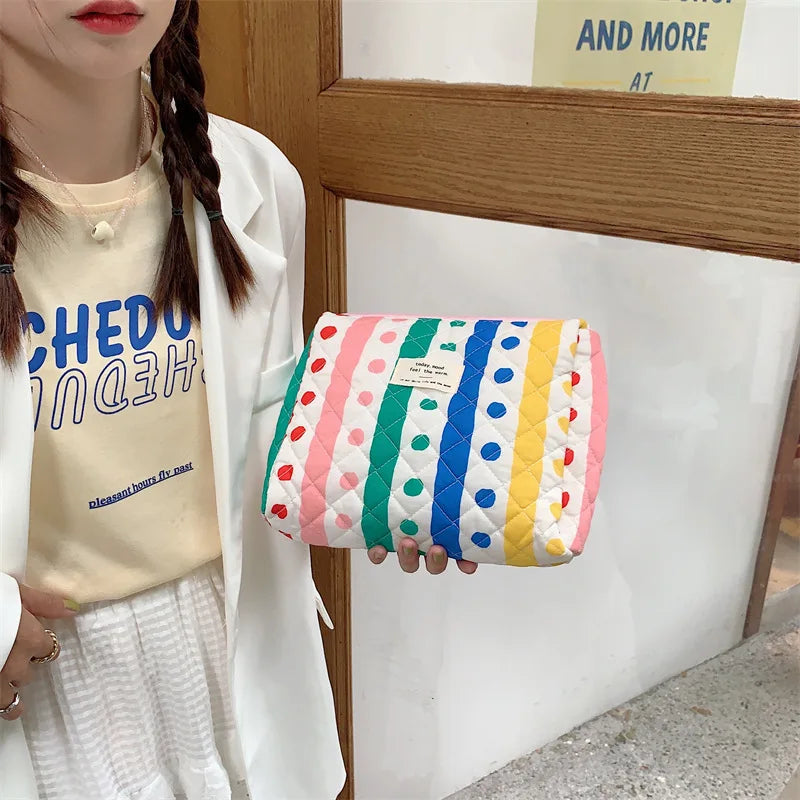 Large Capacity Cosmetic Clutch Bag – Women's Travel Makeup Storage Bag with Zipper