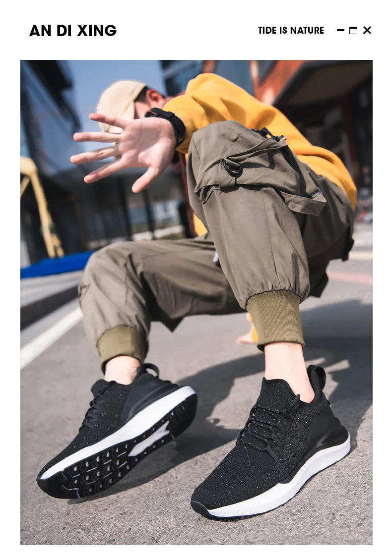 Men's Lightweight Mesh Lace-Up Sneakers