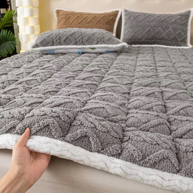Thickened Warm Mattress Fitted Sheet – Non-Slip Elastic Band Mattress Cover, Multiple Sizes