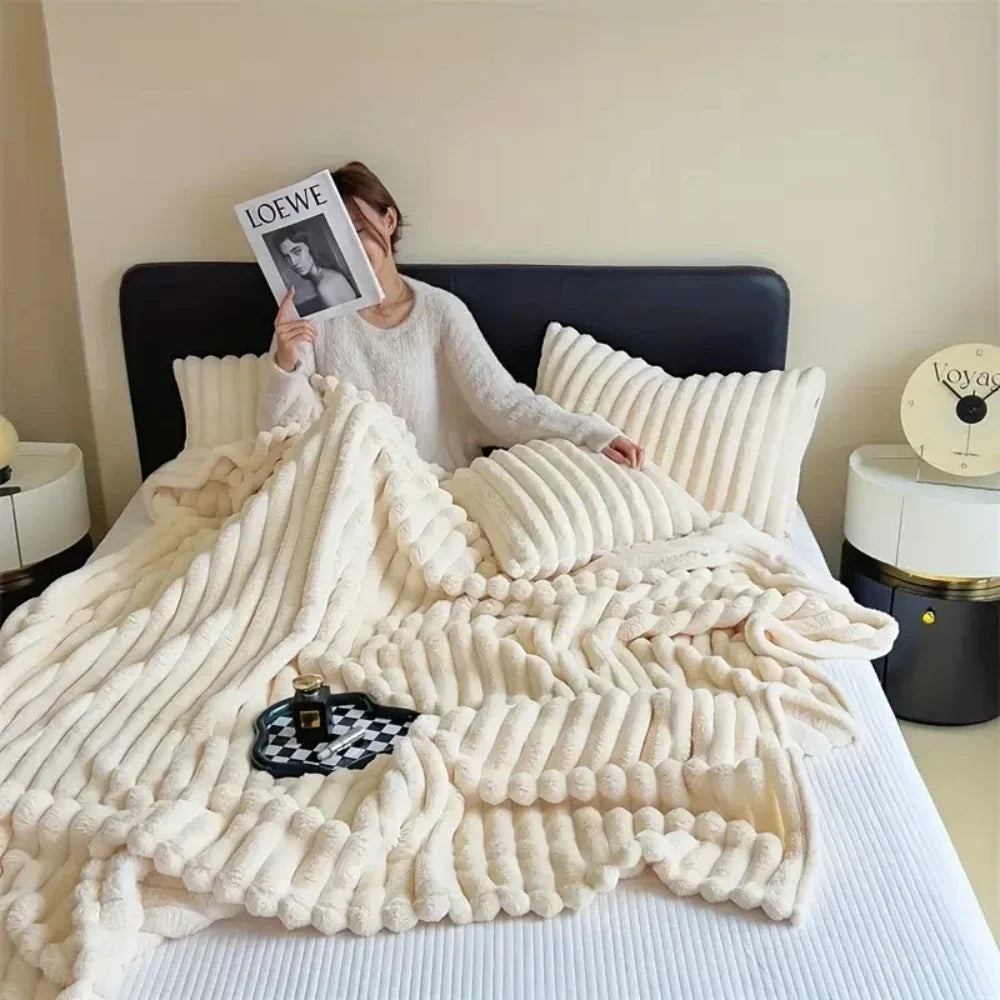 Plush Ribbed Throw Blanket – Large Soft Cozy Anti-Static Sofa & Bed Blanket, Lightweight