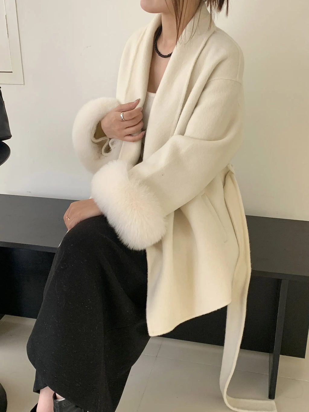 Women's Short Lace-Up Cashmere Wool Coat – Slim Lapel Autumn Winter Outerwear