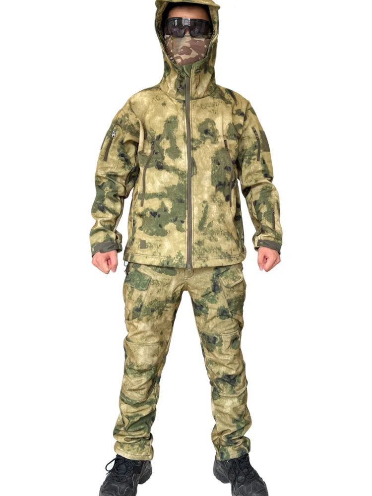 Men's Camouflage Tactical Set – Waterproof Softshell Fleece Jacket & Cargo Pants