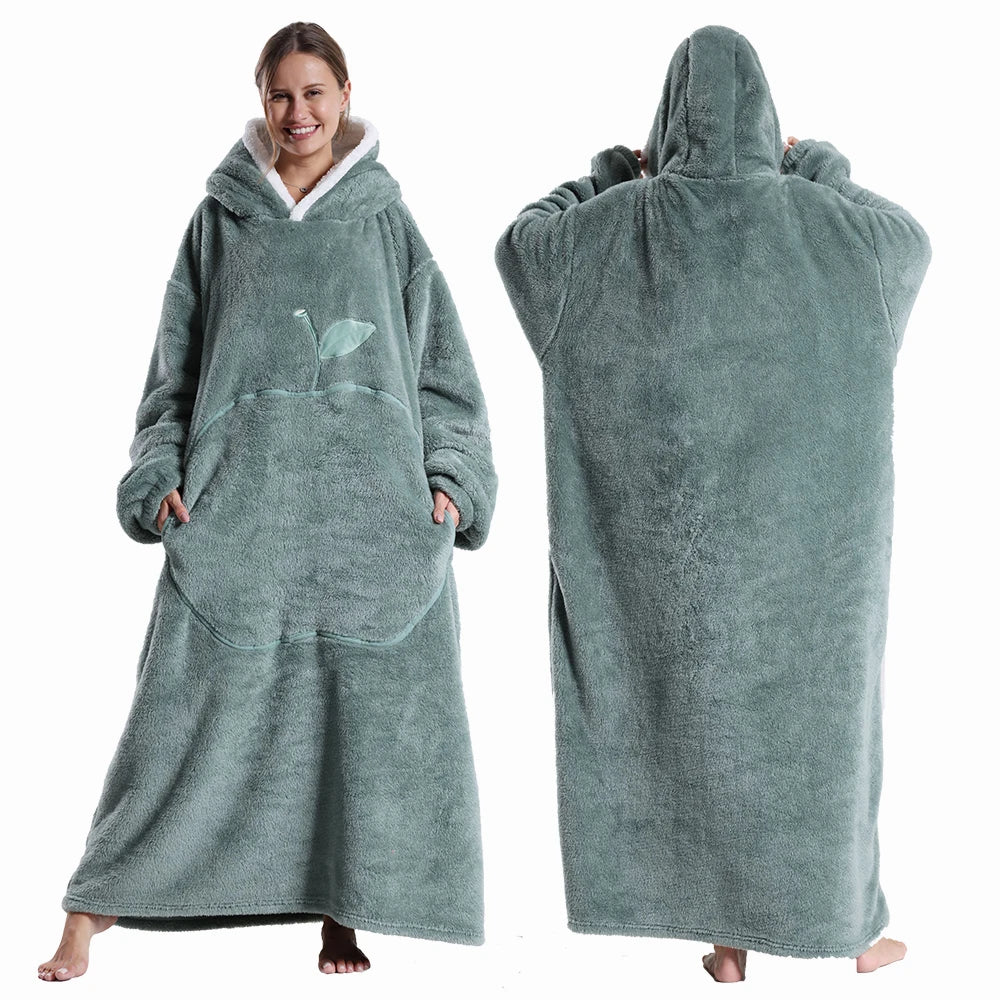 Oversized Wearable Blanket Hoodie – Plush Fleece with Sleeves, Hood & Pocket, 40 Designs