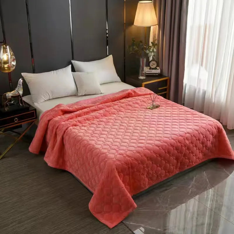 Velvet Quilted Bed Cover Blanket – Solid Color Anti-Slip Bedspread, King & Queen, 270x230cm