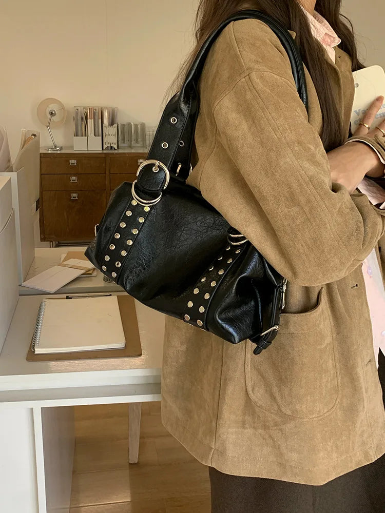 Women's Rivet PU Leather Motorcycle Shoulder Bag – Hot Girl Underarm Handbag in Black & White