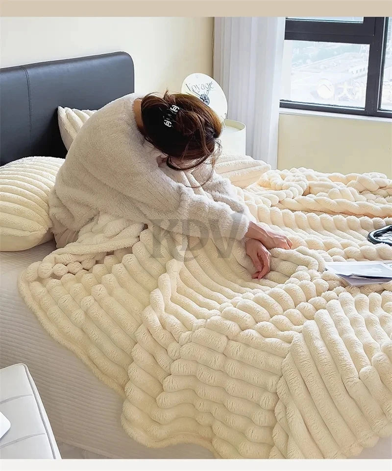 Faux Rabbit Fur Blanket – Plush Throw & Bedding Set Options