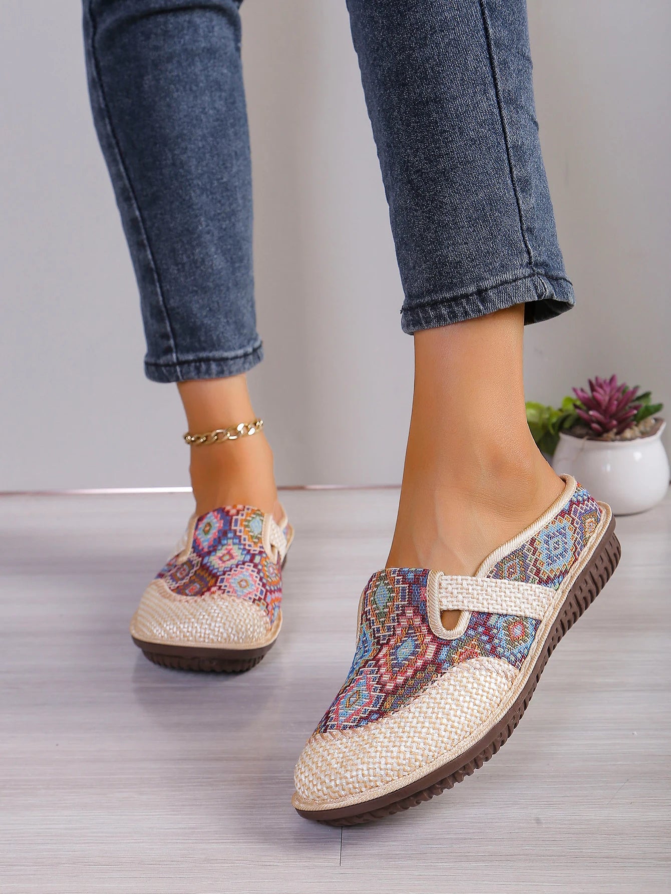 Women's Ethnic-Style Slip-On Flats – Soft Sole Anti-Slip Casual Shoes