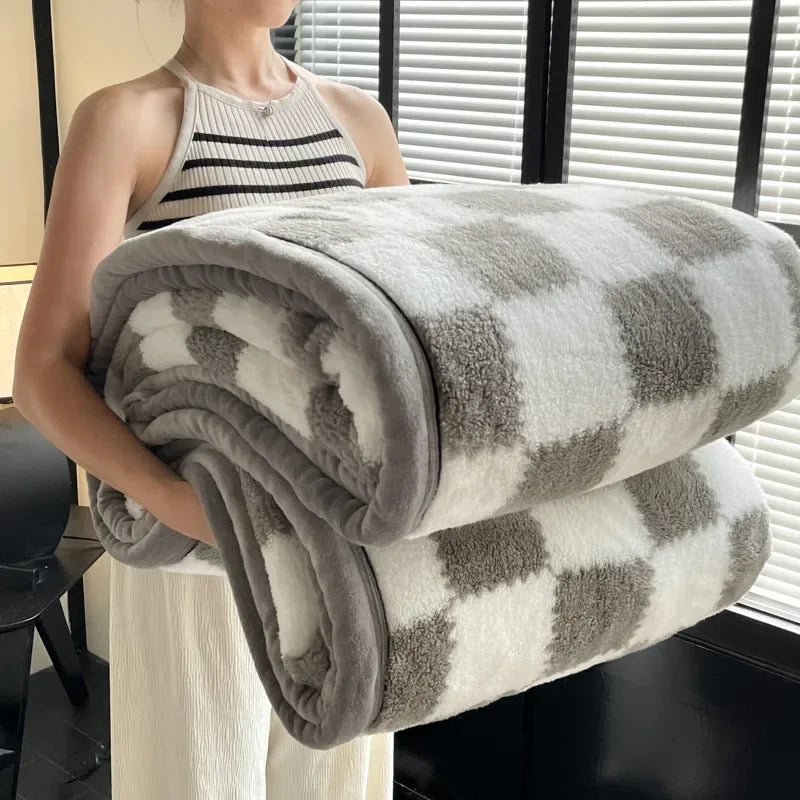 Thick Plaid Coral Fleece Blanket – Soft Warm Bed & Sofa Blanket, Home & Office, Winter