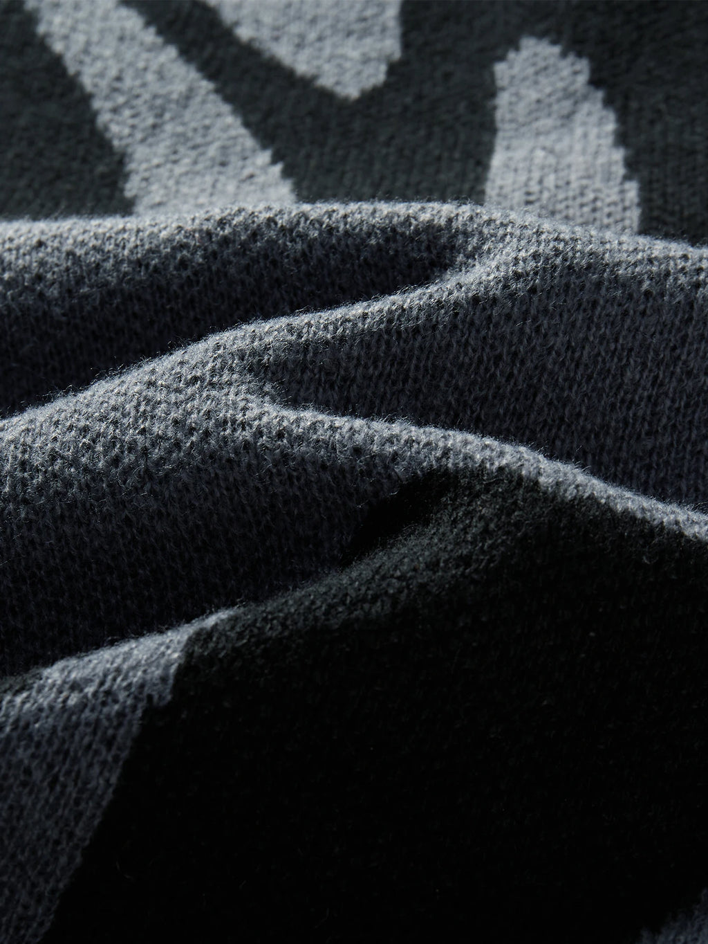 Men's Jacquard Contrast Color Pullover Sweater — Textured Knitwear