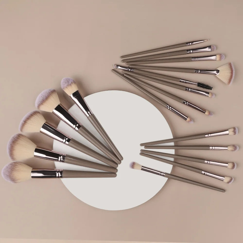 Super Soft Detail Makeup Brush Set — Blush, Highlighter, Foundation & Eyeshadow