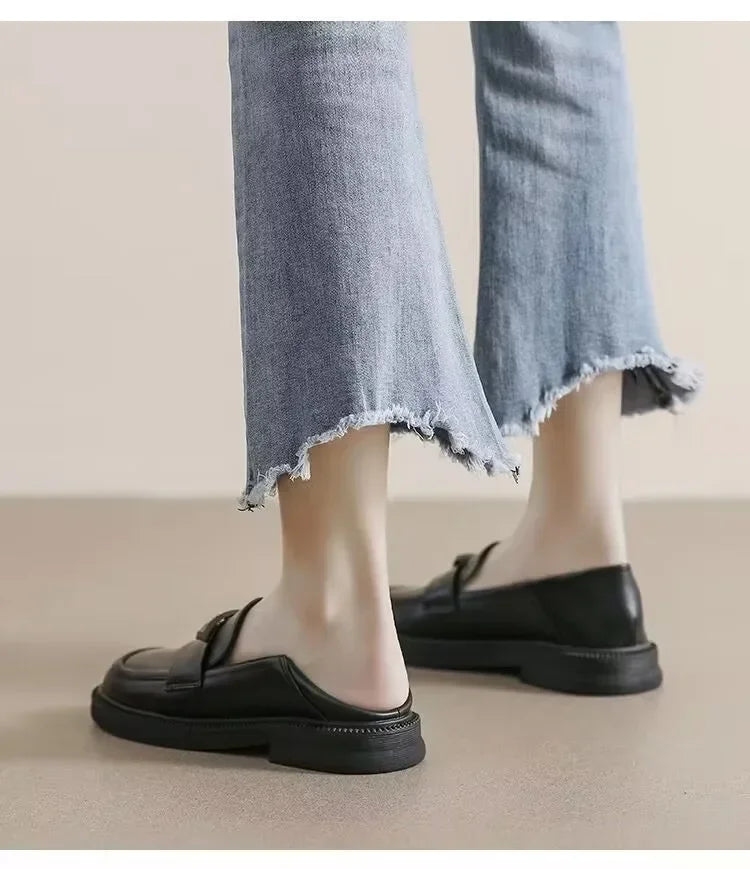 Women's Flat British Casual Leather Shoes — Black