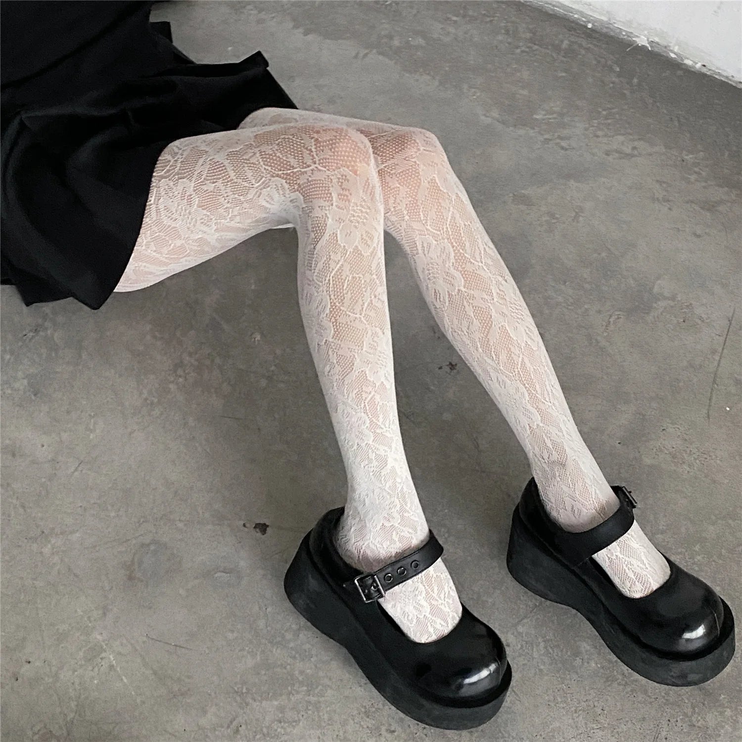 Lolita Floral Thigh-High Fishnet Stockings — Sheer Patterned Hosiery