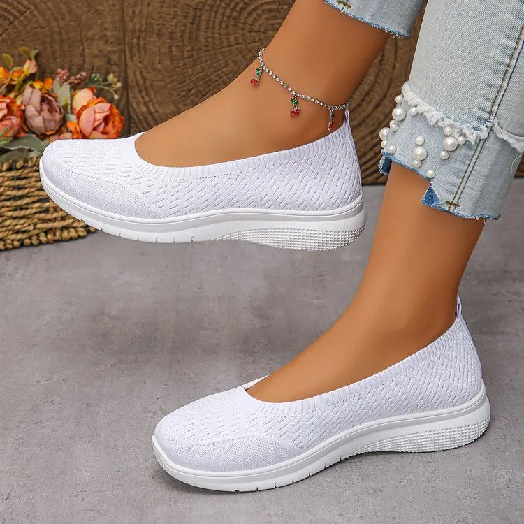 Women's Soft Sole Comfortable Sneakers – Lightweight Summer 2026 Shoes