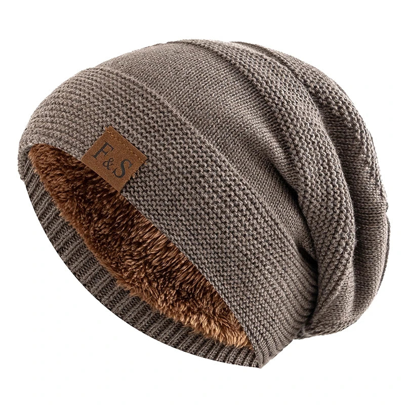 Unisex Slouchy Fur Lined Winter Beanie Hat — Warm Label Decor Knitted Cap for Men & Women