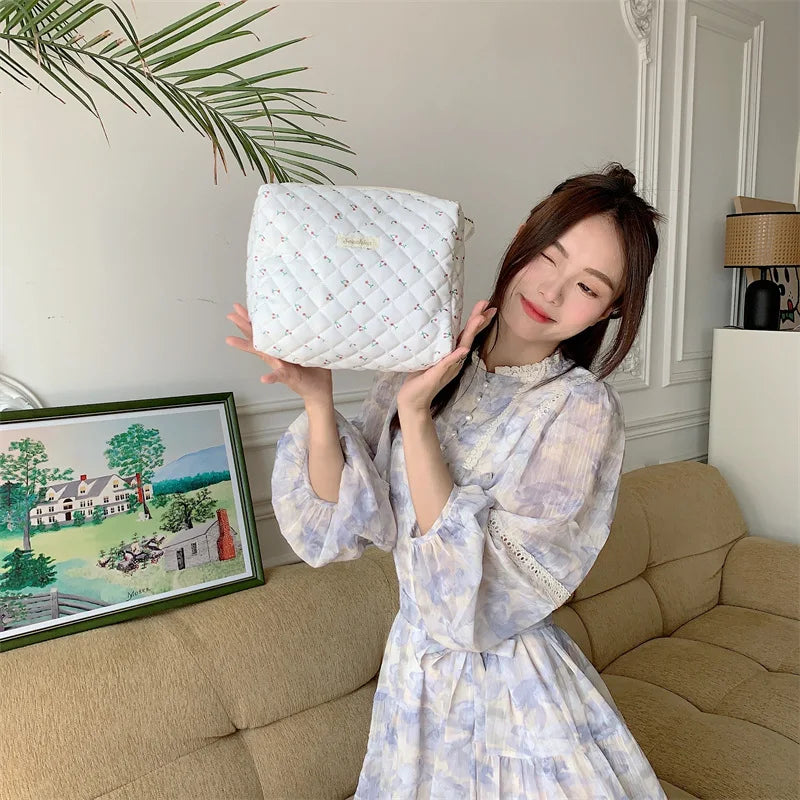 Large Capacity Cosmetic Clutch Bag – Women's Travel Makeup Storage Bag with Zipper