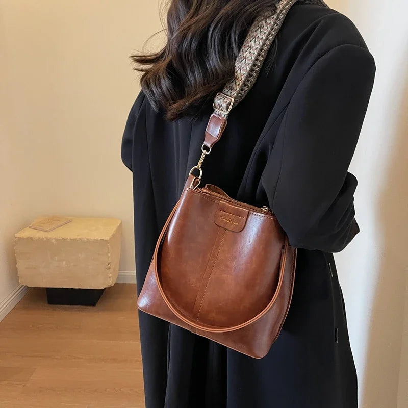 Vintage TPU Bucket Crossbody Bag – Designer Shoulder Handbag for Women