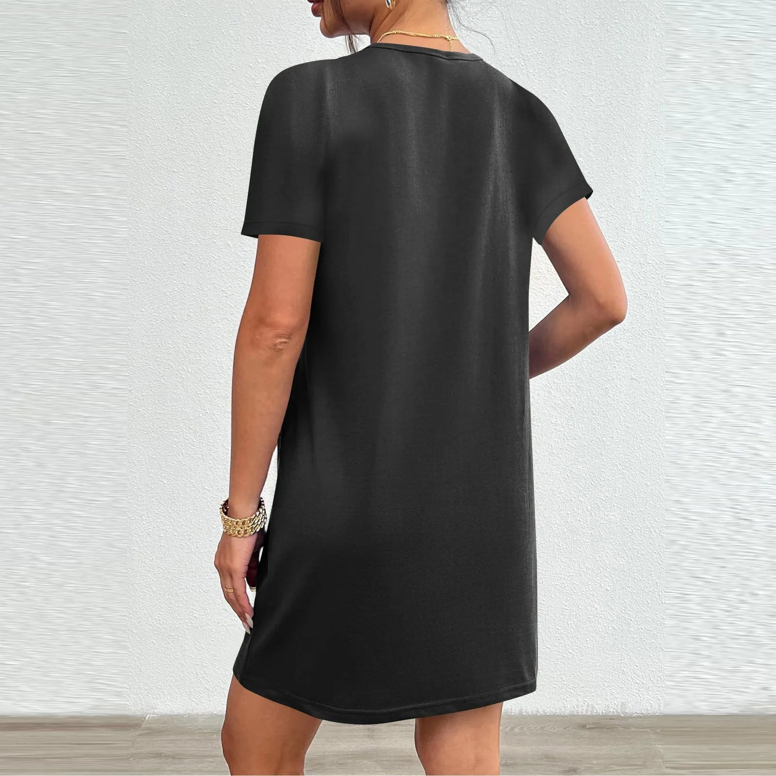 Solid Color Pocket Casual Sports Dress — Short Sleeve O-Neck A-Line Knee-Length Dress