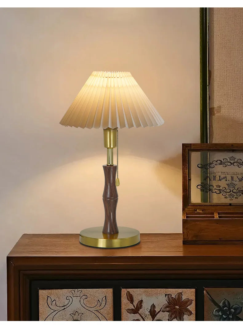 Pleated Shade Lamp – Retro Floor & Table Options