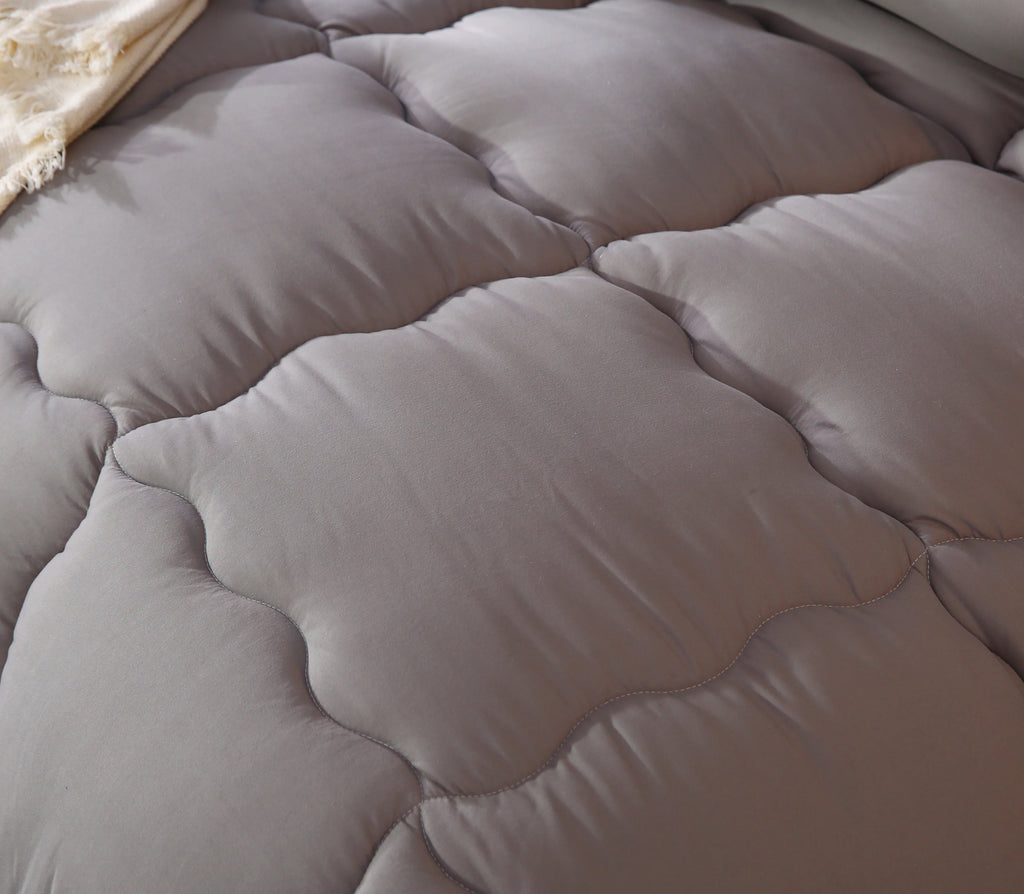 Thick Winter Hotel Quilt Comforter – Grey Quilted Blanket, Queen & King, 220x240cm