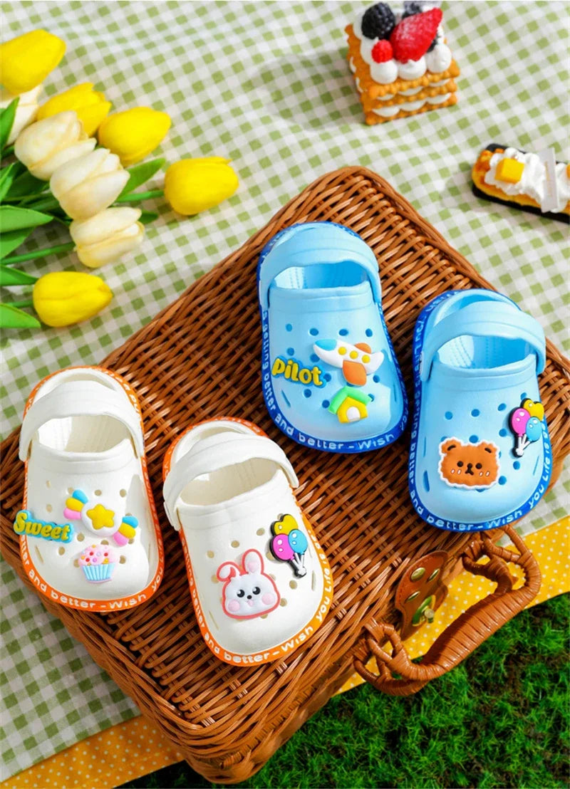 Kids' Fun Print Flat Sandals – Soft Sole Garden Clogs for Boys & Girls