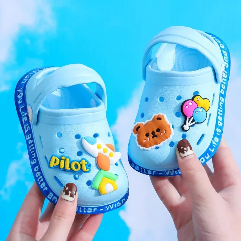 Kids' Fun Print Flat Sandals – Soft Sole Garden Clogs for Boys & Girls