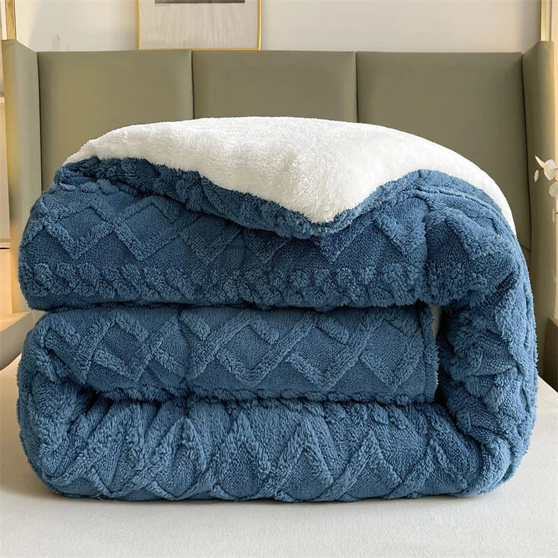 Thick Plush Bed Blanket – Faux Lamb Fleece Winter Comfort