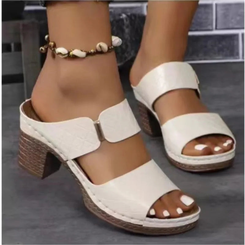 Women's Wedge Sandals with Metal Detail – Elegant Summer Slides