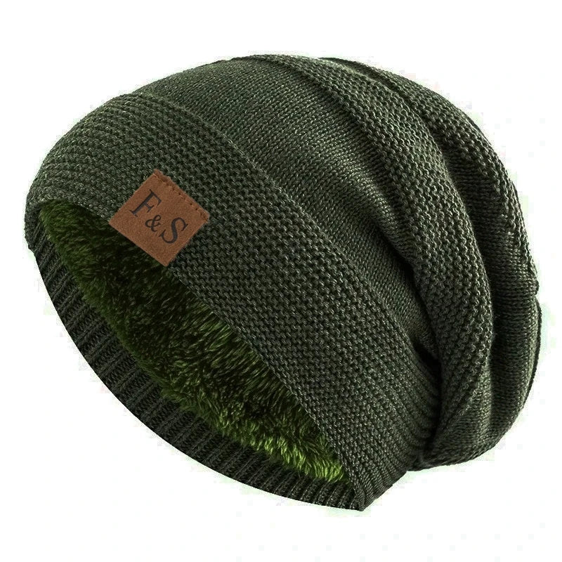 Unisex Slouchy Fur Lined Winter Beanie Hat — Warm Label Decor Knitted Cap for Men & Women