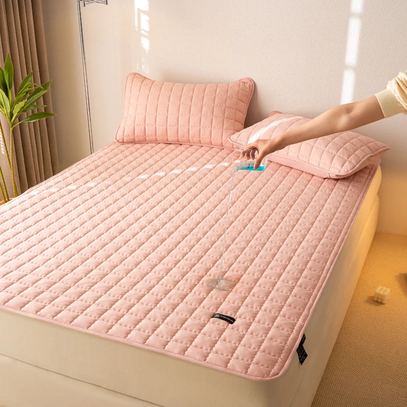Waterproof Antimicrobial Mattress Protector – Hypoallergenic, Noiseless, Elastic Straps, Thin Cover