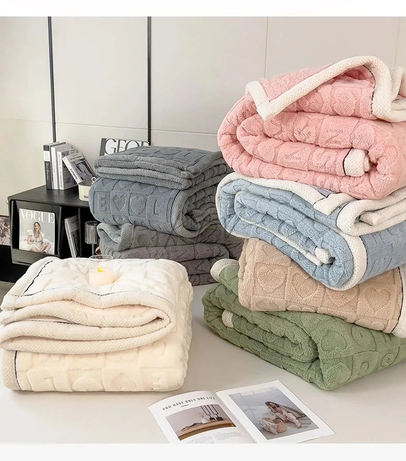 Heart Pattern Fleece Blanket – Cozy Throw & Bedding Sets