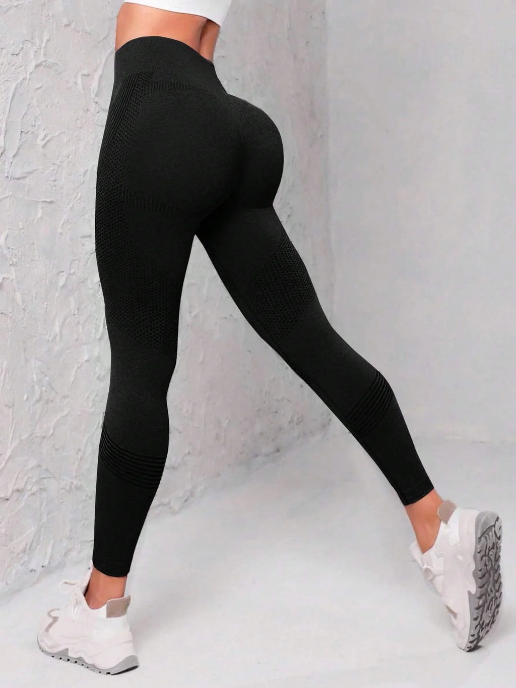 Seamless Wide Waistband Sports Leggings — Women’s Yoga & Gym Leggings